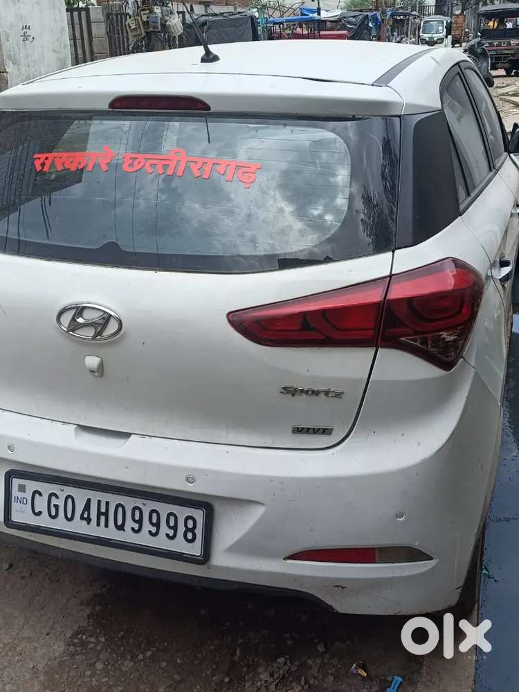 Hyundai Accent Hatchback 2015 Petrol 125000 Km Driven