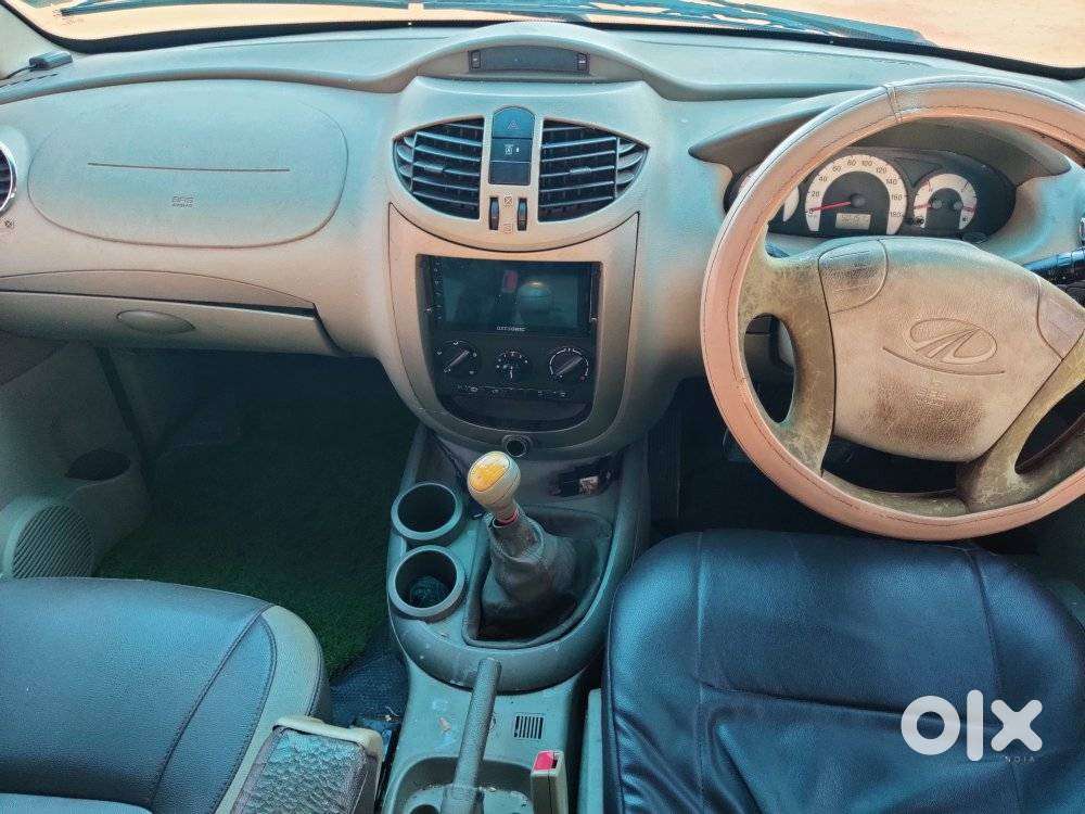 Mahindra Quanto C8, 2012, Diesel