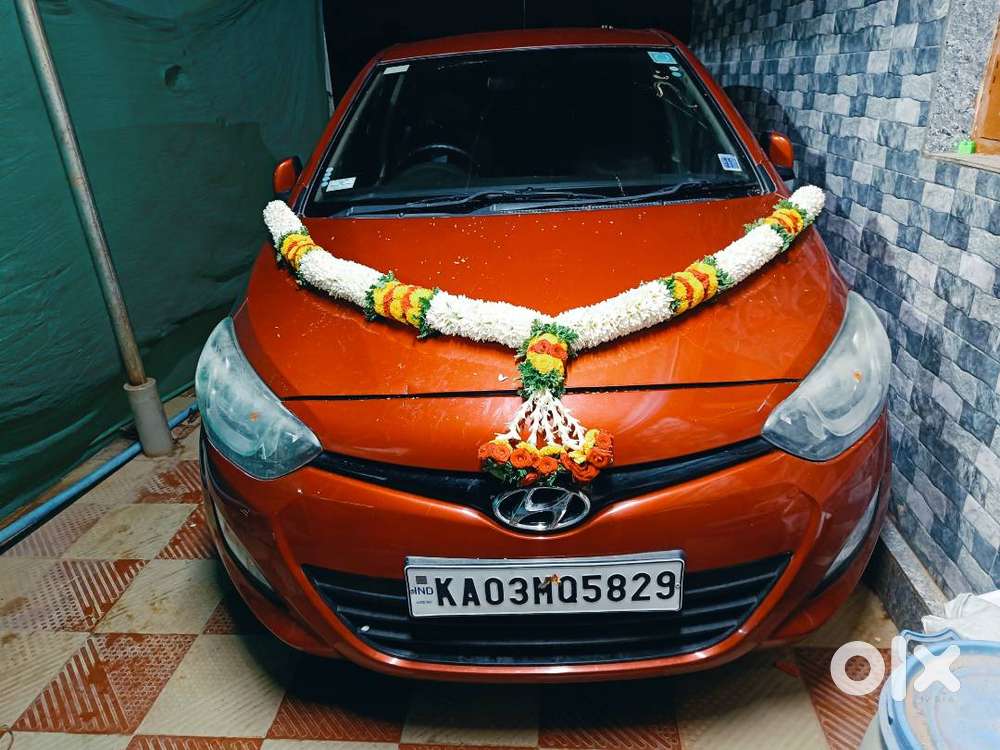 I20 Meron Colour, New Tyre Top-end