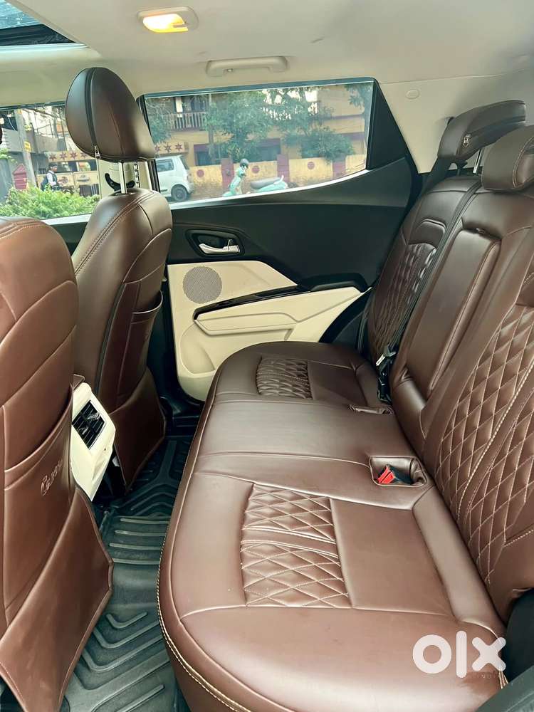 Mahindra Xuv 3xo Ax5 Ds Mt, 2025, Diesel