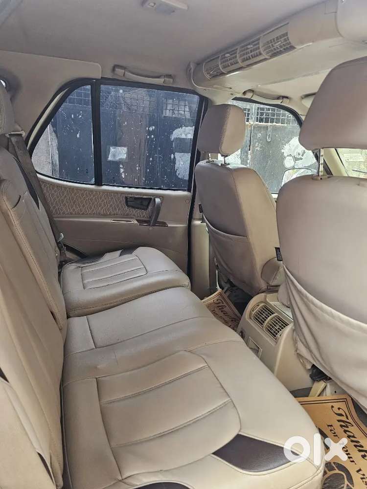 Tata Safari Dicor 2011