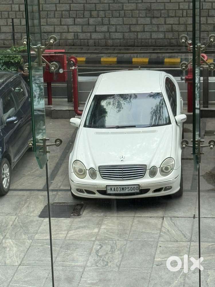 Mercedes-benz E-class Petrol Automatic 2003