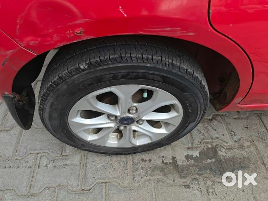 Ford Figo Petrol Zxi, 2010, Petrol