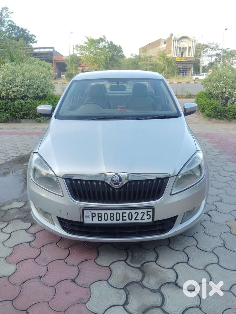 Skoda Rapid 2013-2016 1.5 Tdi At Ambition With Alloy Wheel, 2015, Di..