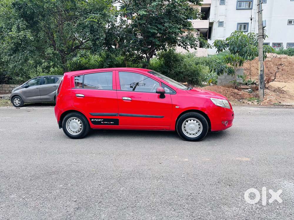 Chevrolet Sail Hatchback Manchester United Edition, 2013, Petrol