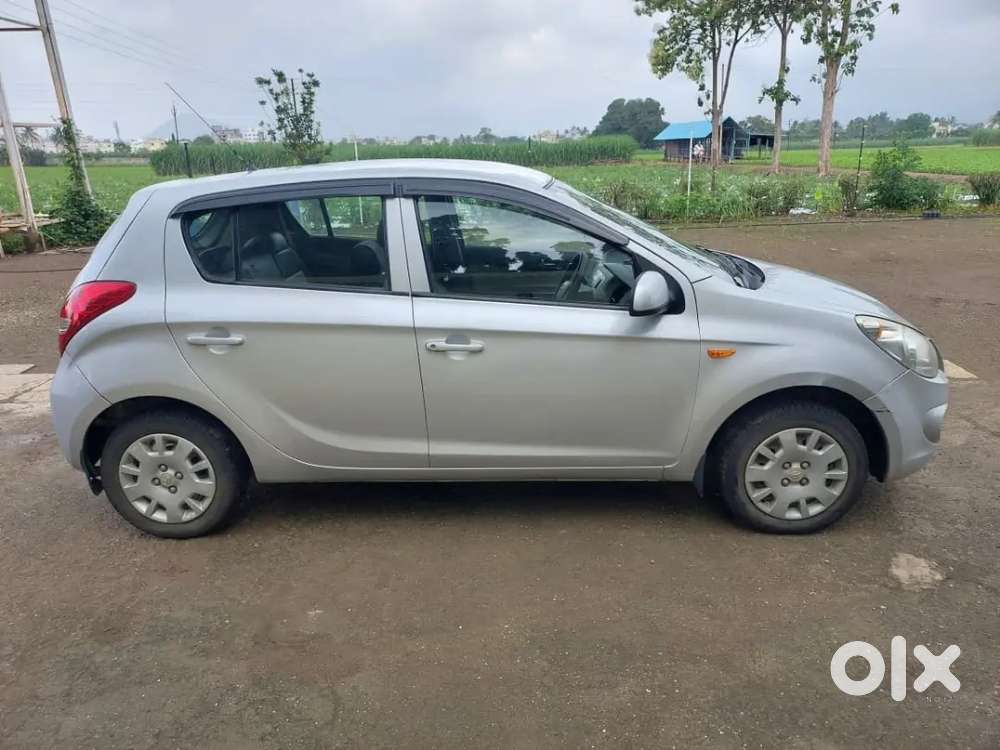 Hyundai I20 2011 Cng In Good Condition