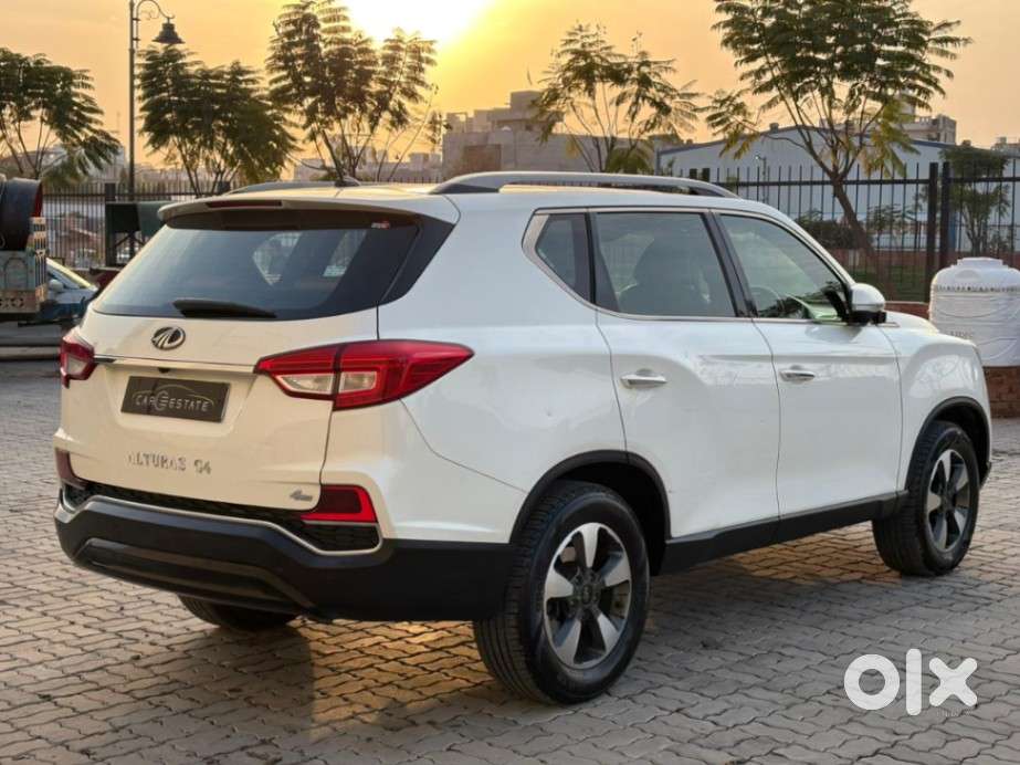 Mahindra Alturas G4 4wd At, 2018, Diesel