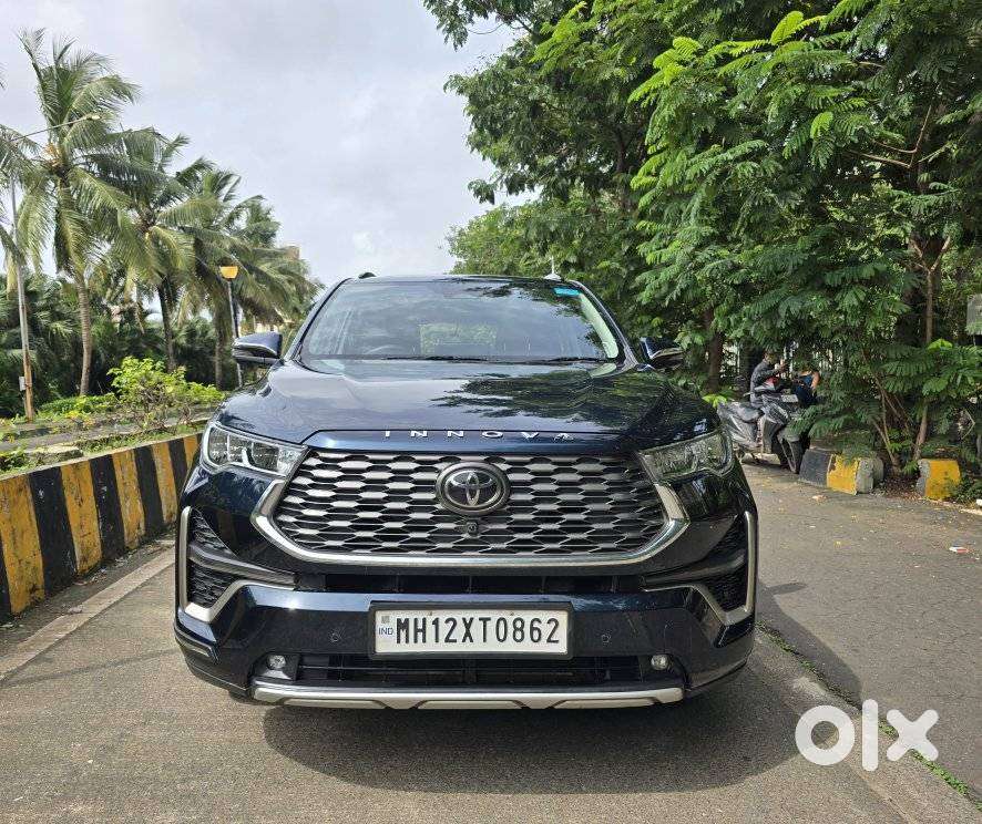 Toyota Innova Hycross 2.0 Zx (o) Hybrid 7 Str, 2025, Petrol