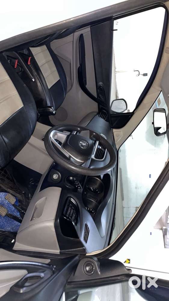 Tata Tiago Petrol 2017