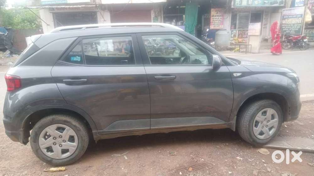 Hyundai Venue 2020 Petrol Good Condition