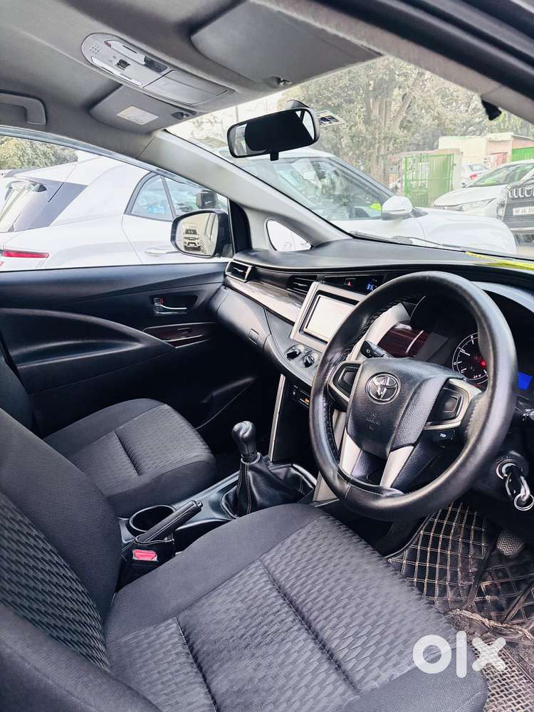 Toyota Innova Crysta 2.4 G Mt 7 Str, 2018, Diesel