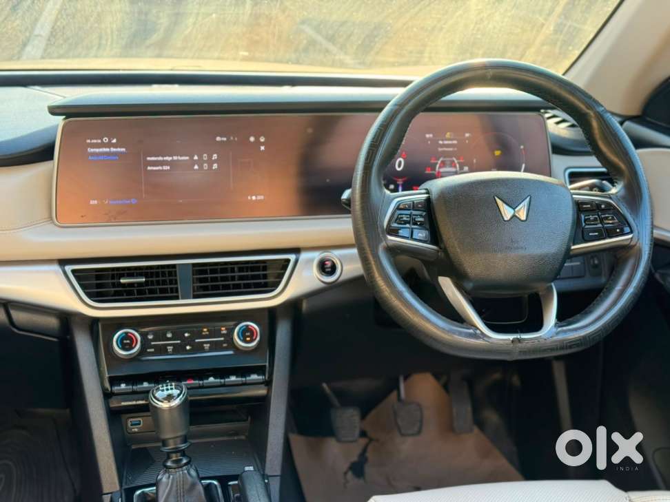 Mahindra Xuv700 2.2 Ax 7 Diesel At Luxury Pack Str, 2022, Diesel