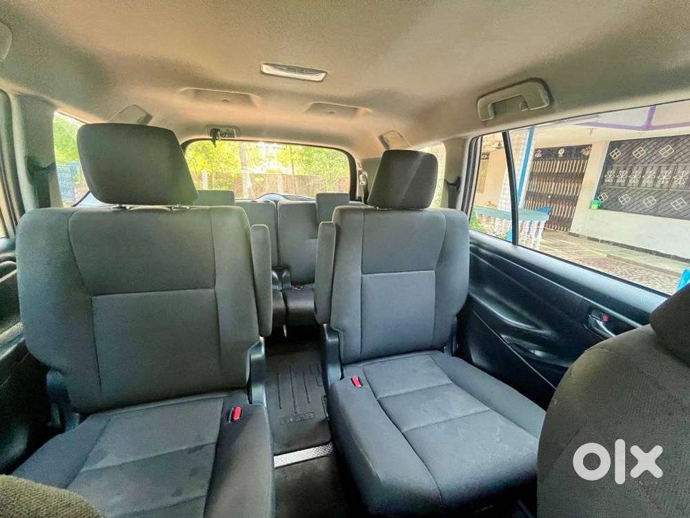 Toyota Innova Crysta 2.4 G Mt 7 Str, 2024, Diesel