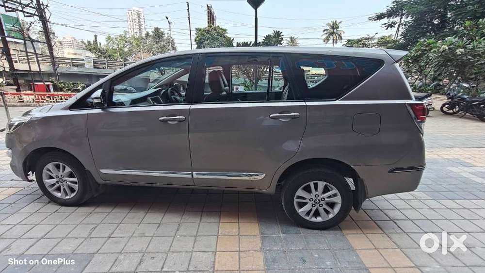 Toyota Innova Crysta 2.4 G Mt 8s, 2017, Diesel