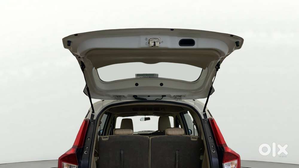 Maruti Suzuki Ertiga Zxi Plus Shvs, 2022, Petrol