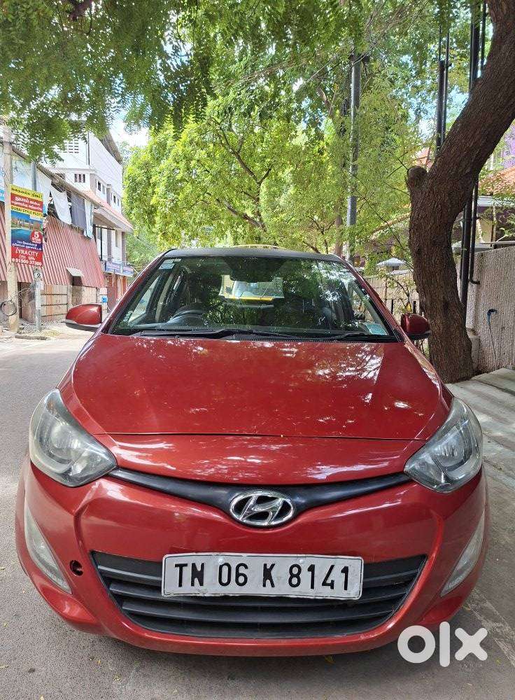 Hyundai I20 Sportz 1.4 At Vtvt, 2013, Petrol