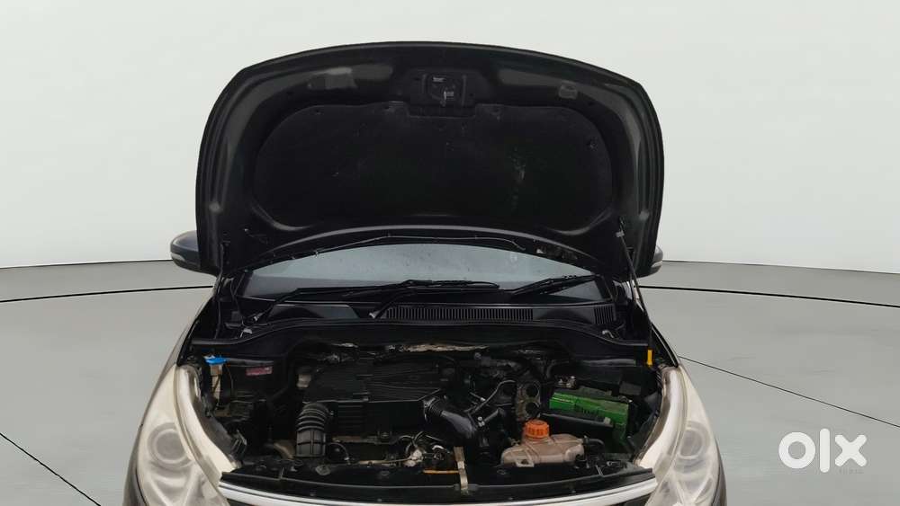 Tata Zest  1.2 Revotron Xt, 2015, Petrol