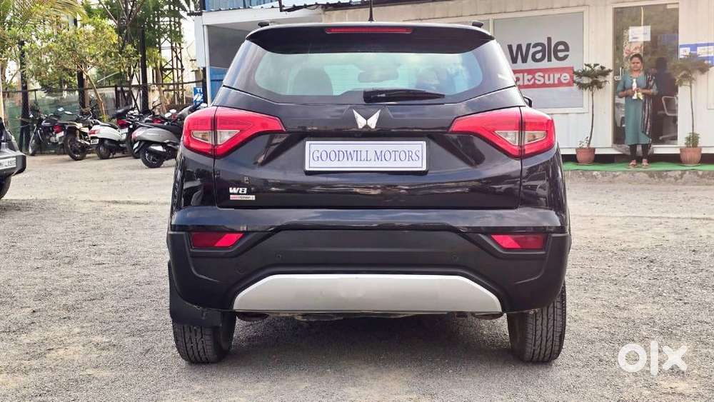 Mahindra Xuv300 W8 (o) 1.5 Diesel Amt, 2024, Diesel