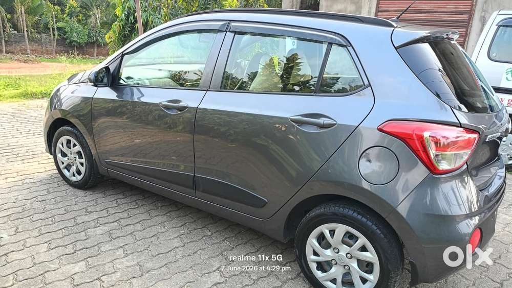 Hyundai Grand I10 Sportz(o) 1.2 Mt, 2017, Petrol