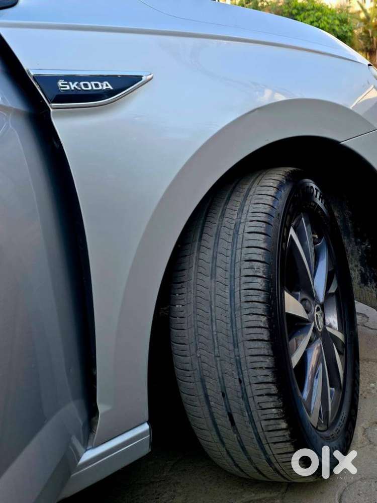 Skoda Slavia 1.0 Tsi Style, 2023, Petrol