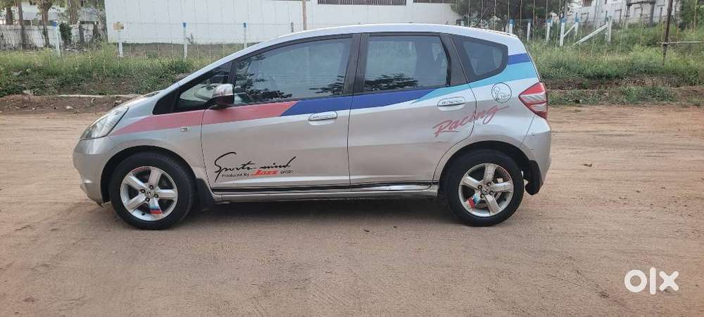 Honda Jazz V Mt Privilege, 2010, Petrol