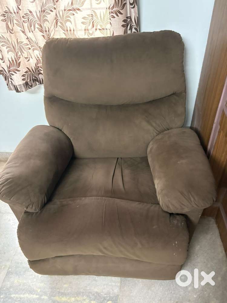 Home centre Recliner for sale Sofa Dining 1824817328