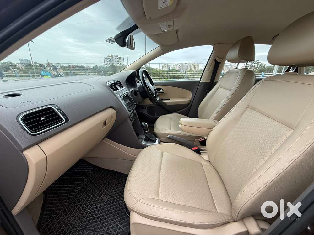 Volkswagen Vento 1.2 Highline Plus At 16 Alloy, 2017, Petrol