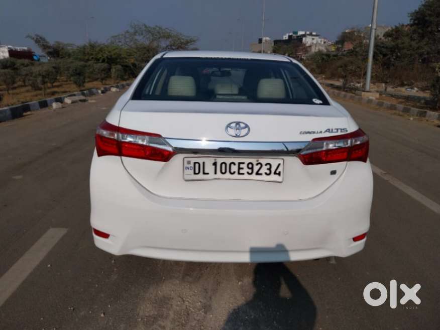 Toyota Corolla Altis 2013-2017 G At, 2015, Petrol