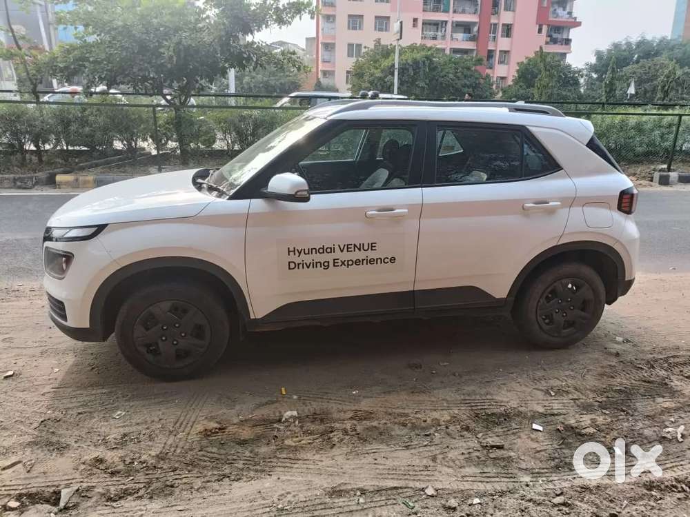 Hyundai Venue 1.0 Sx (o) Turbo Dct, 2024, Petrol