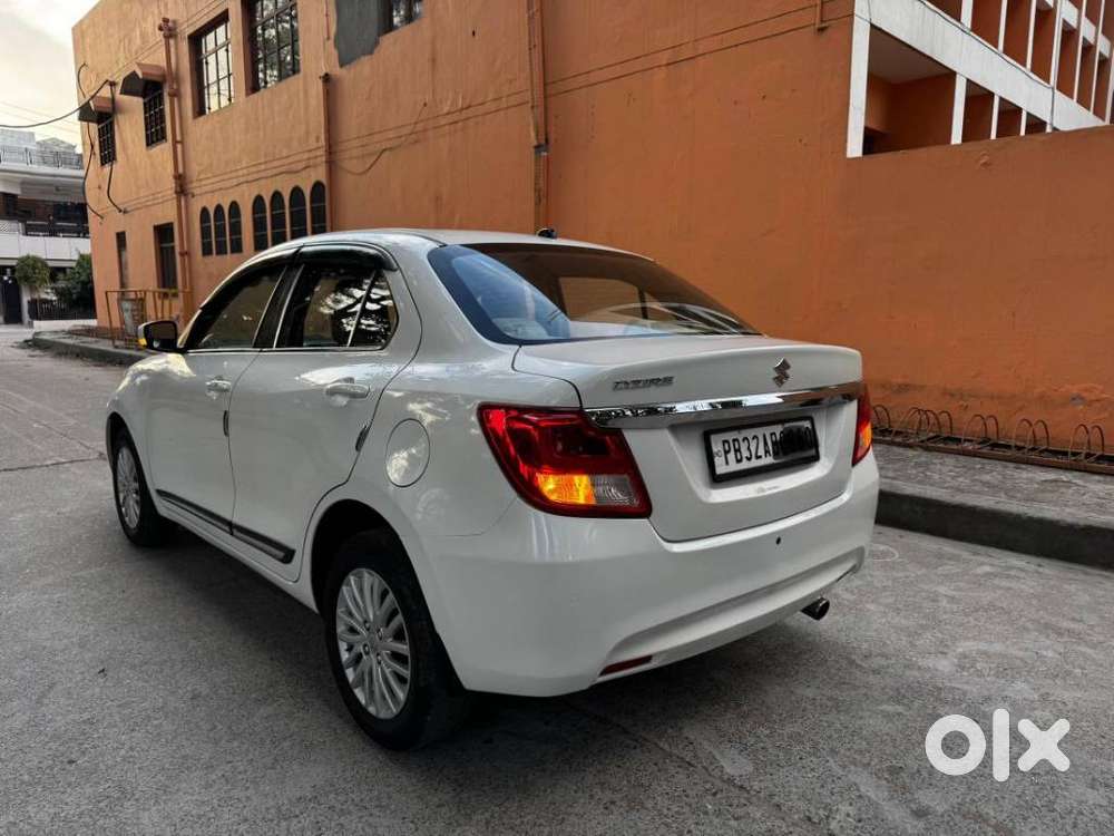 Maruti Suzuki Dzire 1.2 Vxi, 2021, Petrol