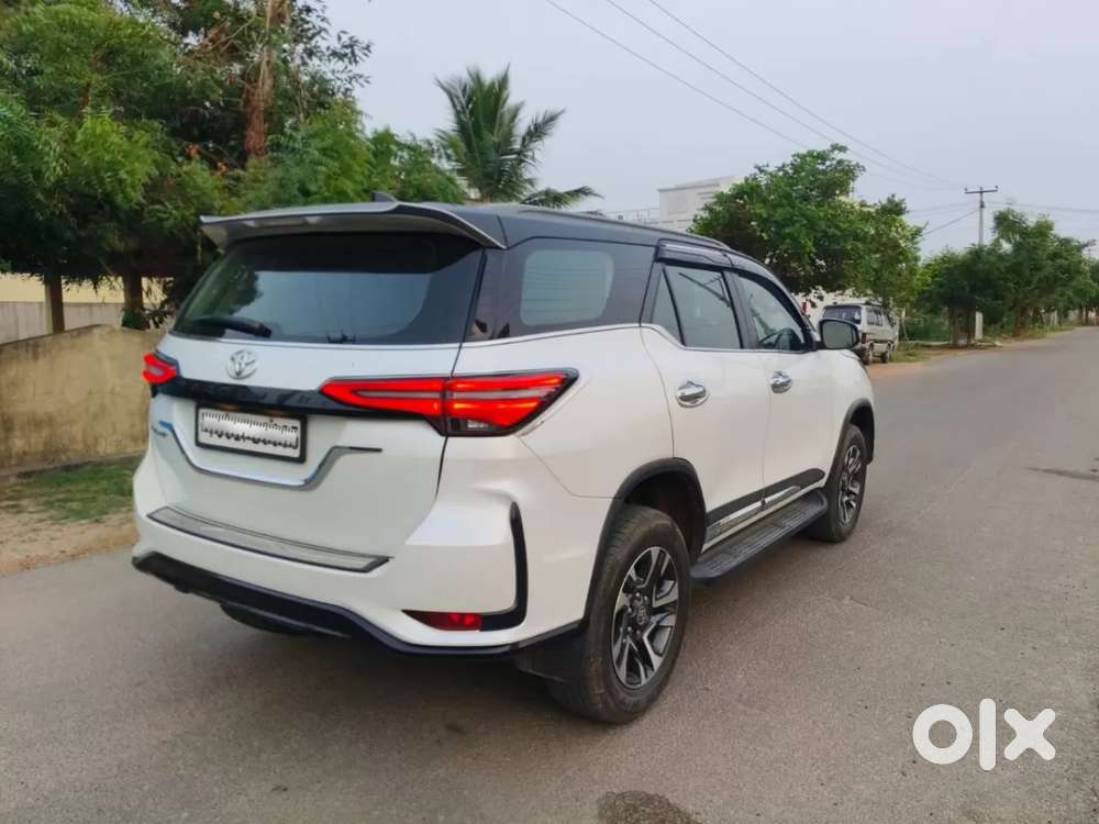 Toyota Fortuner Legender, 2023, Diesel