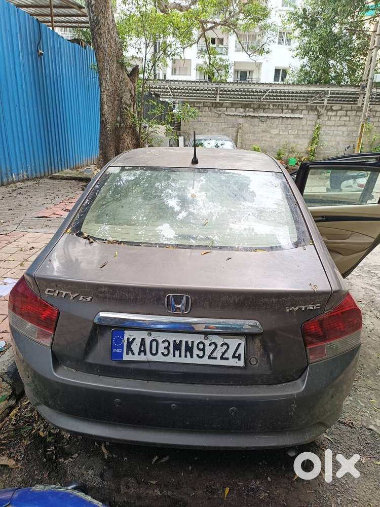 Honda City V 2011