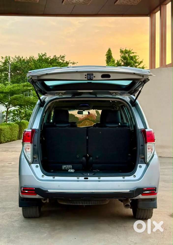 Toyota Innova Crysta [2020-ongoing] 2.4 Zx 7 Str, 2022, Diesel