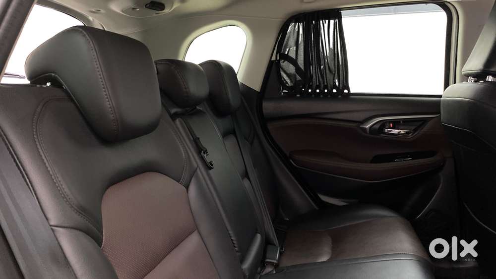 Maruti Suzuki Grand Vitara 1.5 Alpha Smart Hybrid At, 2023, Petrol