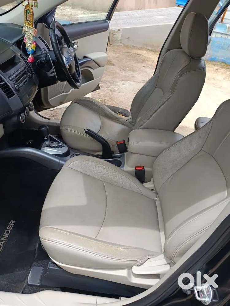 Mitsubishi Outlander 2011 Petrol Well Maintained