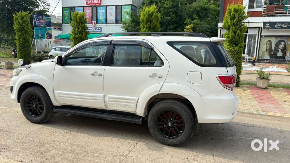 Toyota Fortuner 2011-2016 4x2 Manual, 2015, Diesel