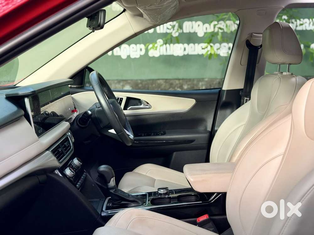 Mahindra Xuv700 2.2 Ax 7 Diesel At Luxury Pack Str, 2023, Diesel