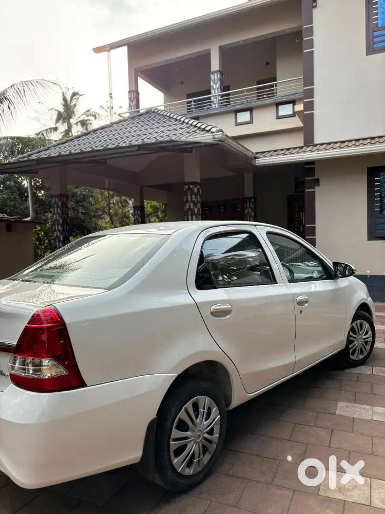 Toyota Etios 2015 Diesel 124000 Km Driven
