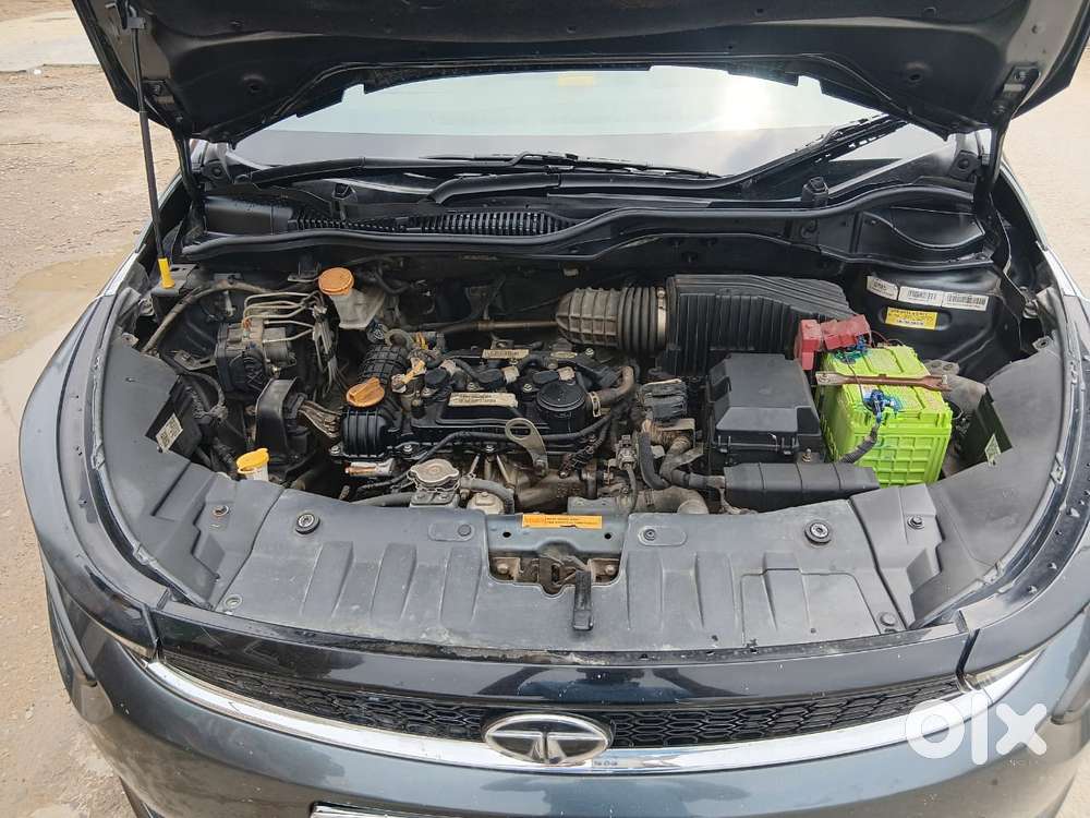 Tata Altroz 1.2 Xe, 2020, Petrol