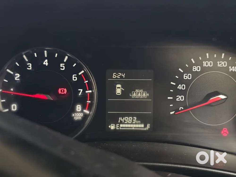 Maruti Suzuki Swift Vxi Optional 2024