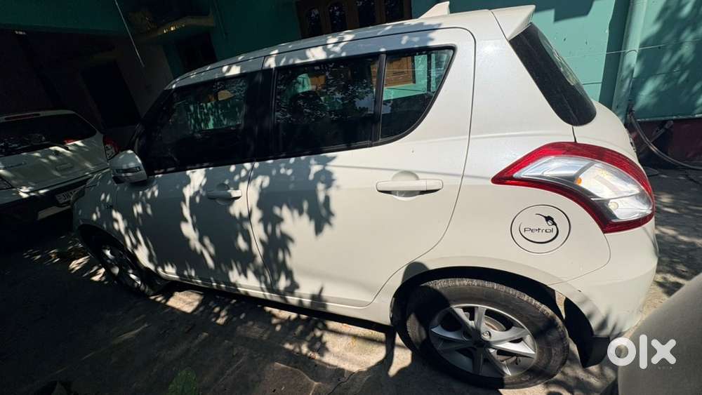 Swift Petrol Maruti Suzuki 2015 Year