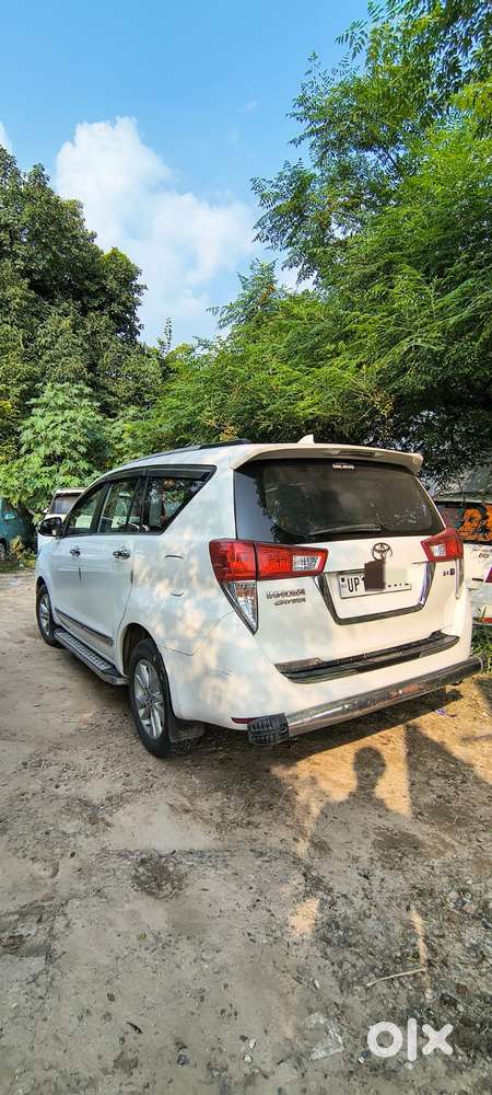 Toyota Innova Crysta 2.4 V 7 Str, 2017, Diesel
