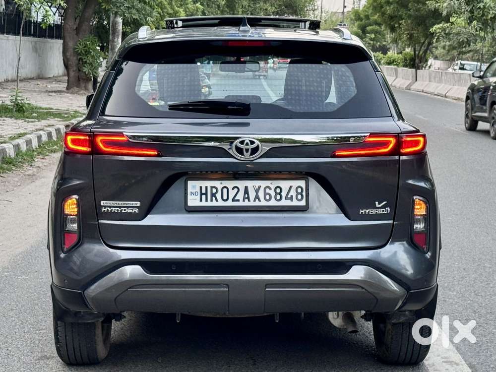 Toyota Urban Cruiser Hyryder 1.5 V Hybrid, 2023, Petrol