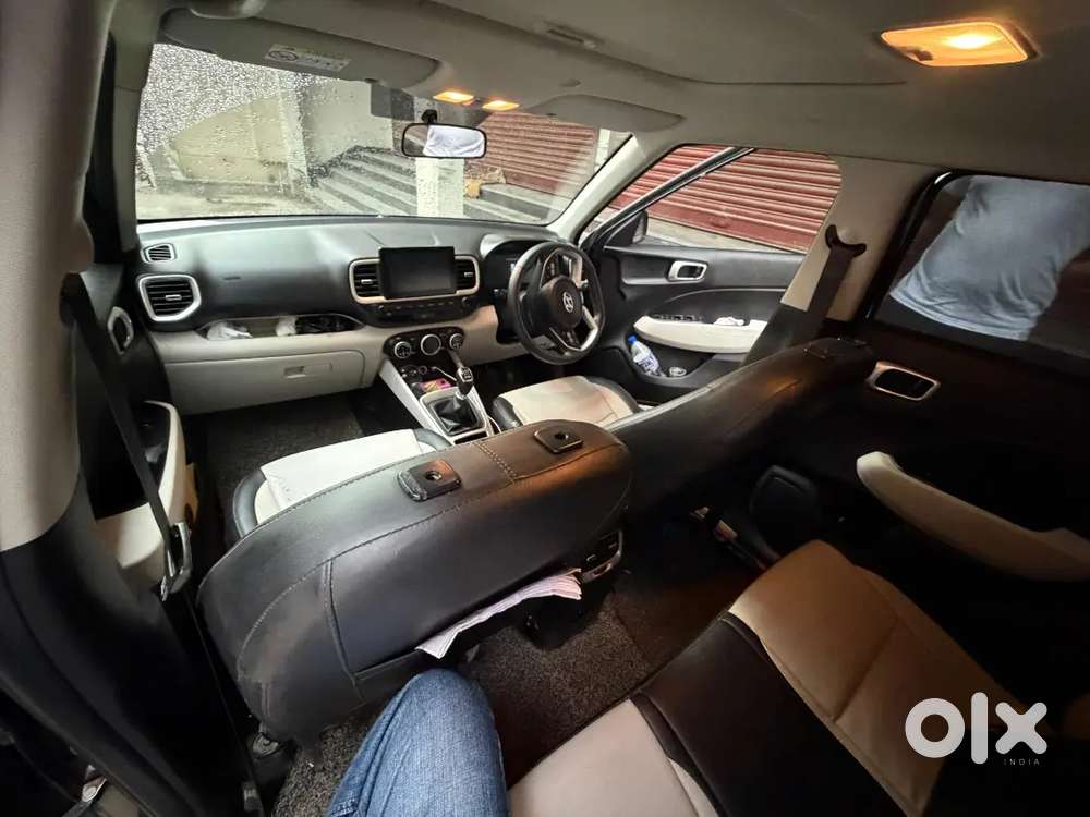 Hyundai Venue Diesel Manual 2023 Variant