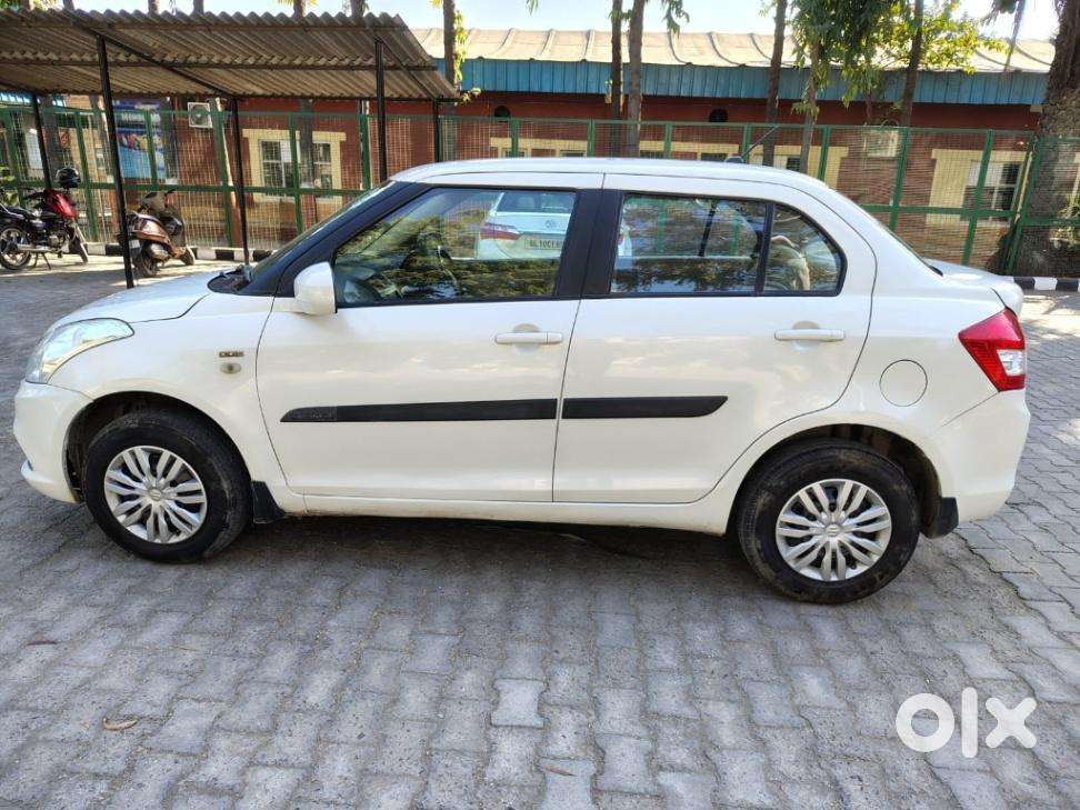 Maruti Suzuki Swift Dzire Ldi Optional, 2017, Diesel