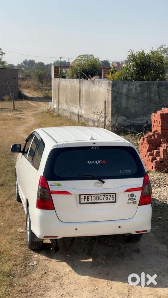 Toyota Innova 2014 Diesel Well Maintained