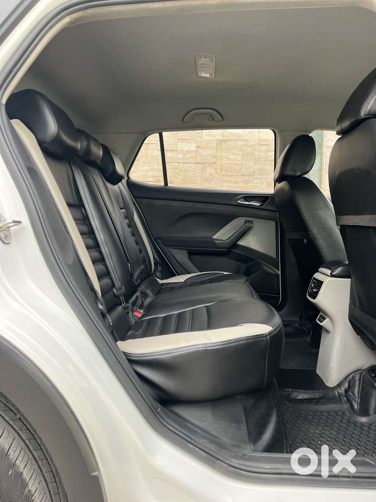 Skoda Kushaq Ambition 1.0l Tsi Mt, 2023, Petrol