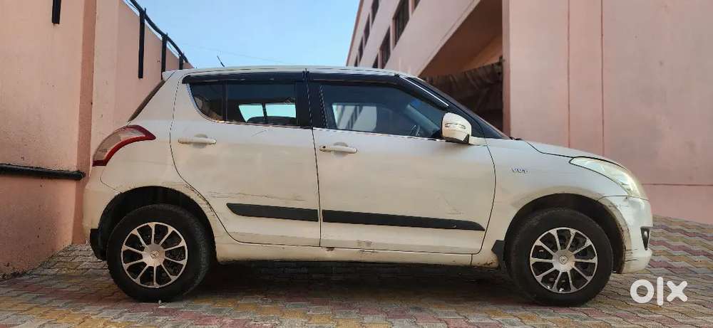 Maruti Swift Vxi 2012 Cng
