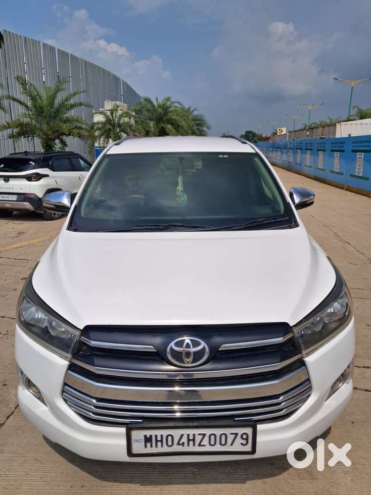 Toyota Innova Crysta 2.4 G Mt 7 Str, 2017, Diesel