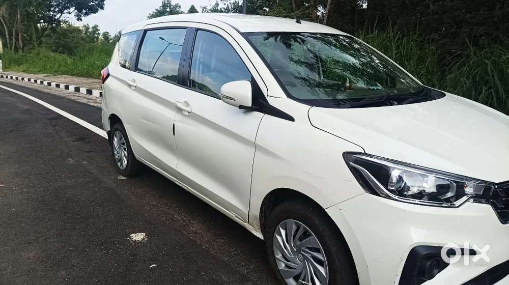 Maruti Ertiga Tour M Cng / Petrol 2023